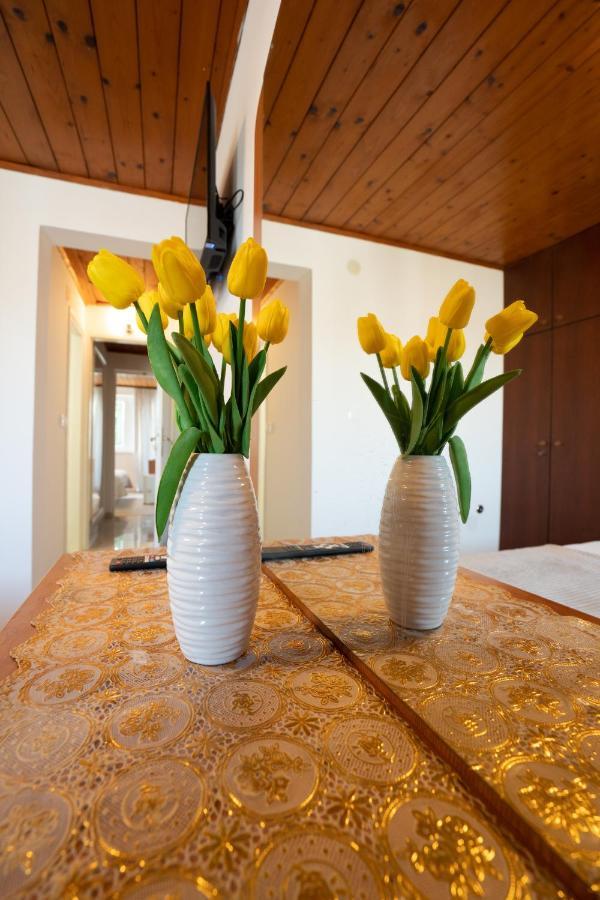 Rooms Magnolia With Pool Novalja Luaran gambar